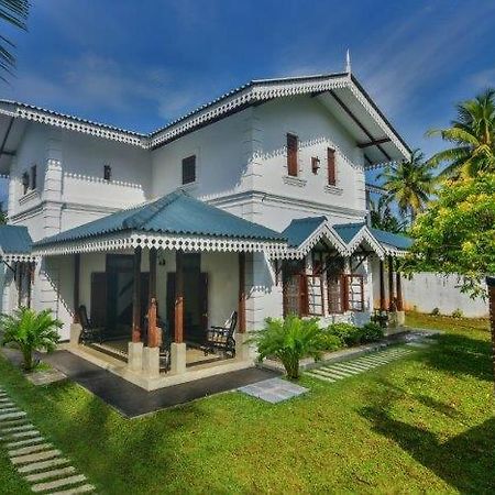 Headman House Antique Villa - A Seaside Royal Stay Ahangama Extérieur photo