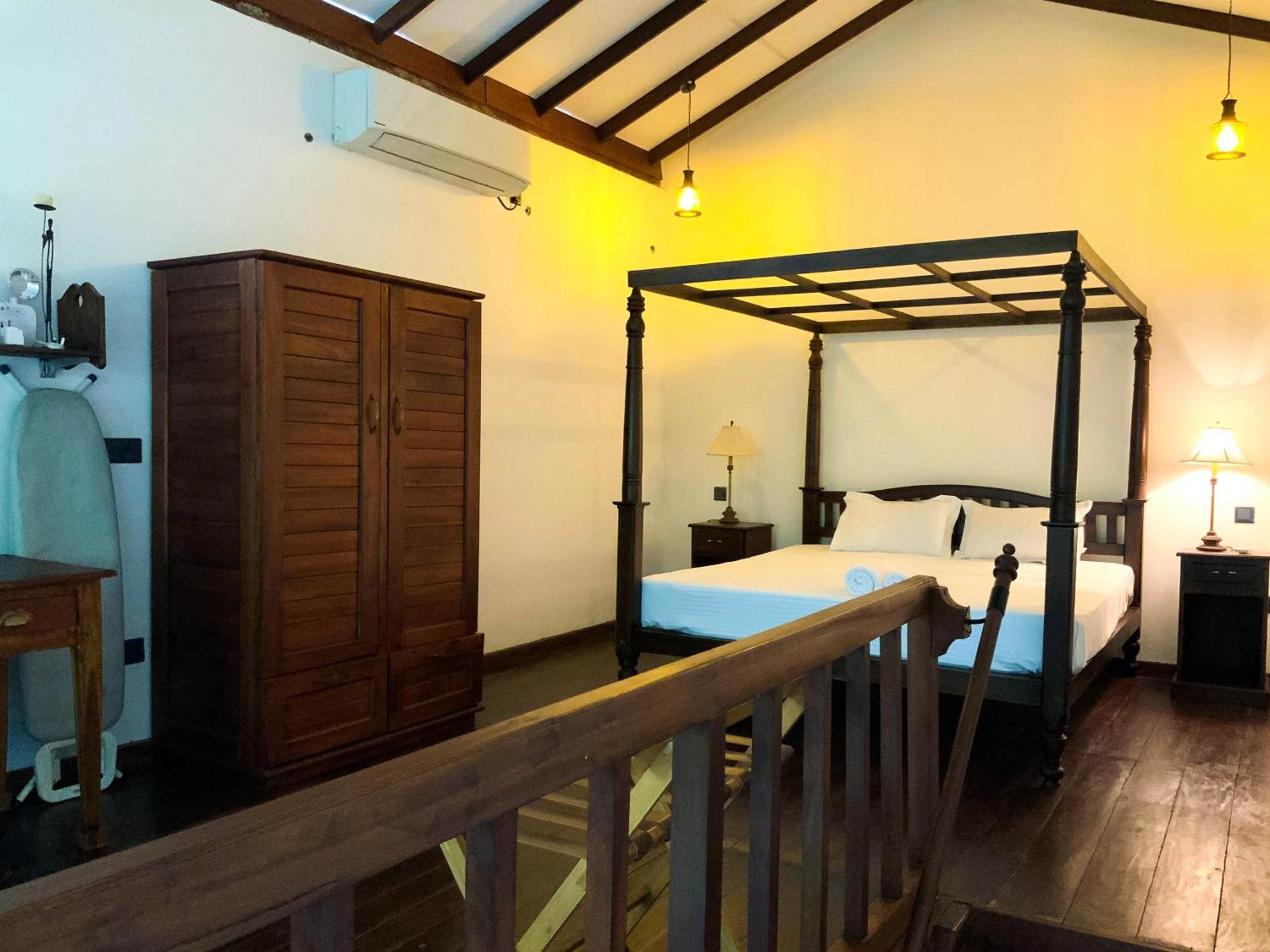 Headman House Antique Villa - A Seaside Royal Stay Ahangama Extérieur photo